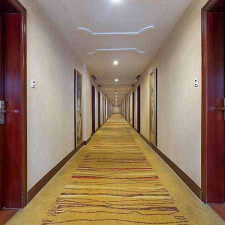 Vienna Hotel Shenzhen Shangjin Center ภายนอก รูปภาพ